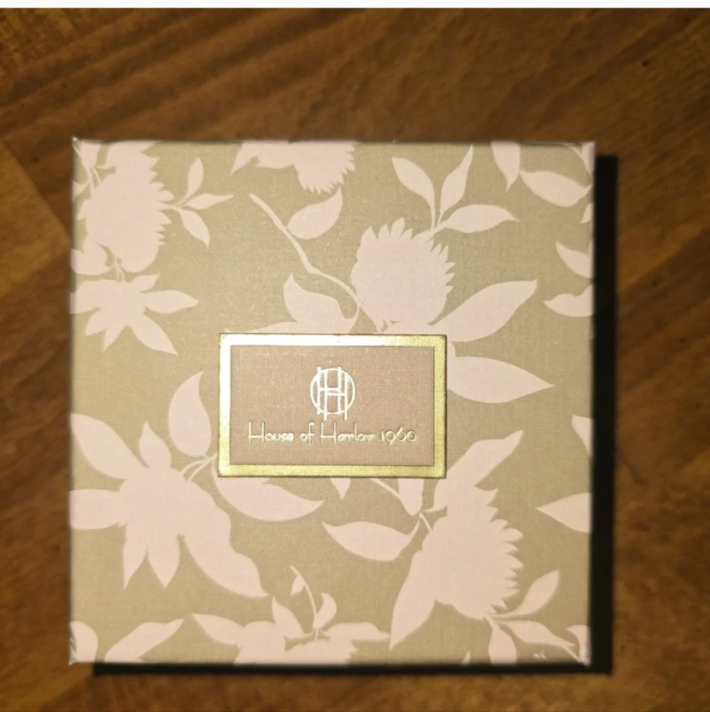 House of Harlow 1960 Flower Earrings - Picture 5 of 5